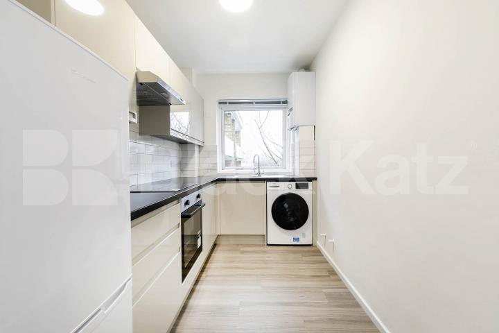 			1 Bedroom, 1 bath, 1 reception 			 Willesden Lane, London, NW6,  London
