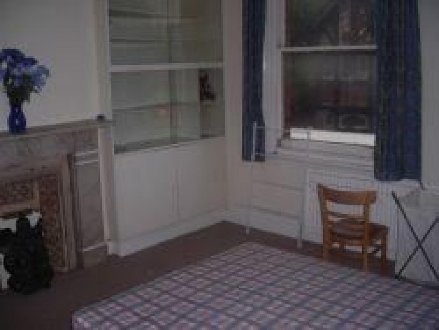			UNDER REFURBISHMENT, 2 Bedroom, 1 bath, 1 reception Flat			 South End Close, HAMPSTEAD NW3