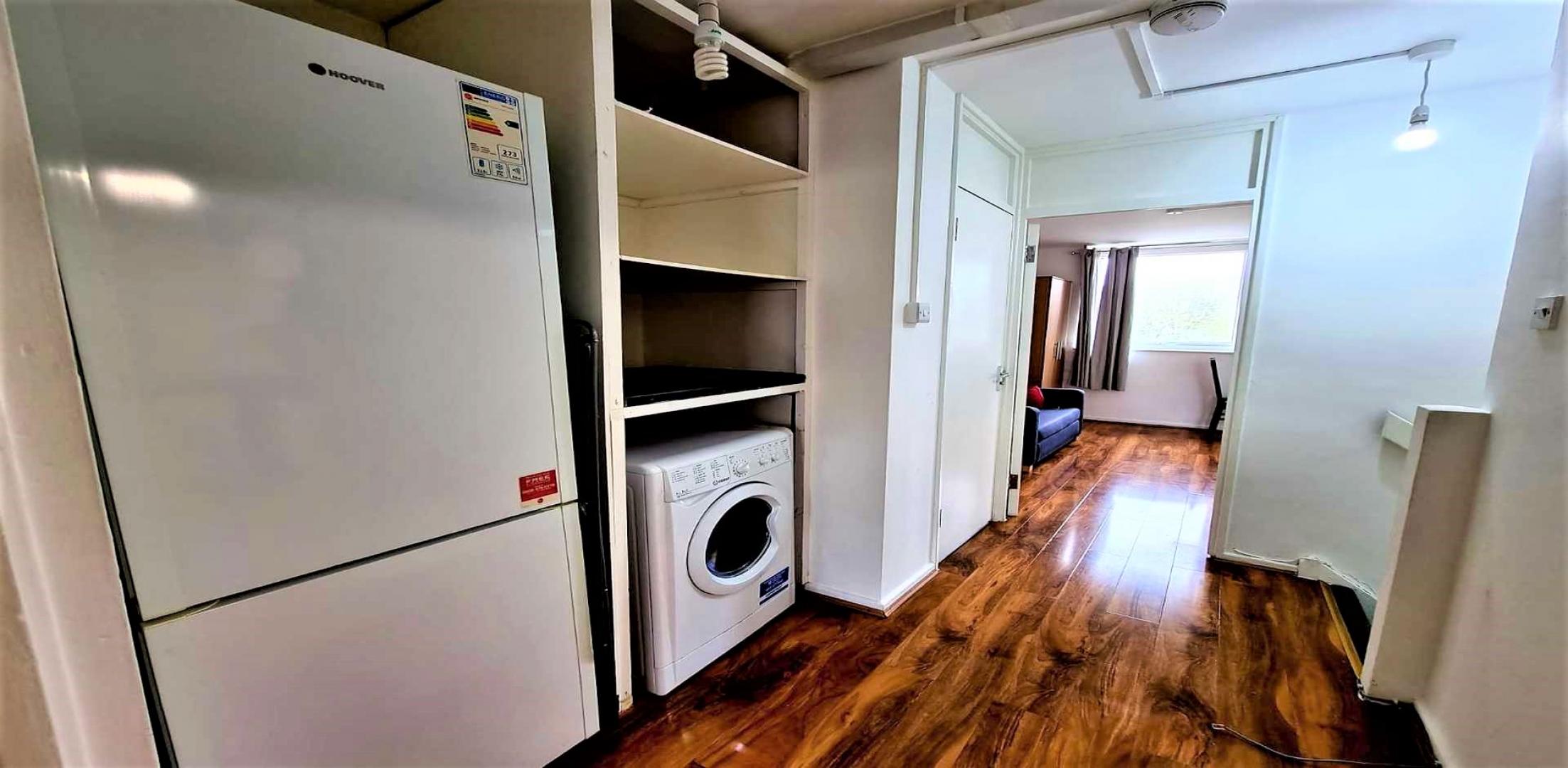 			4 Bedroom, 2 bath, 1 reception Flat			 Downfield Close , Maida Vale 