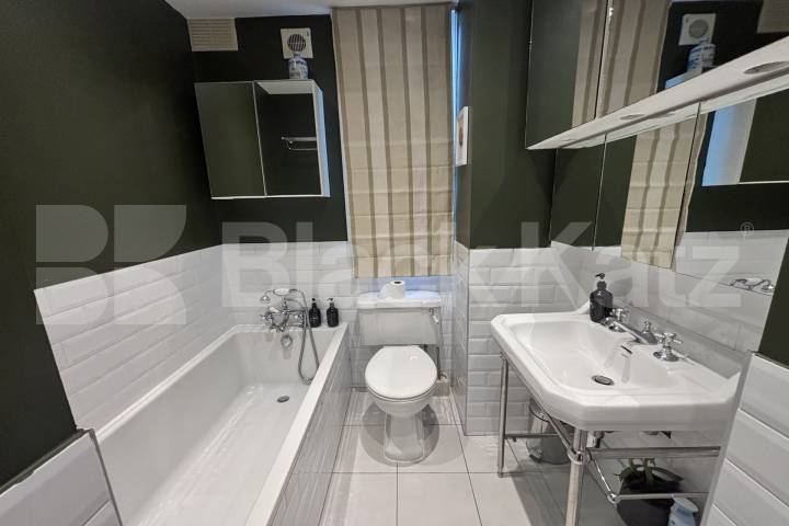 Stylish & contemporary maisonette flooded with natural light  Freedom Street, Battersea 