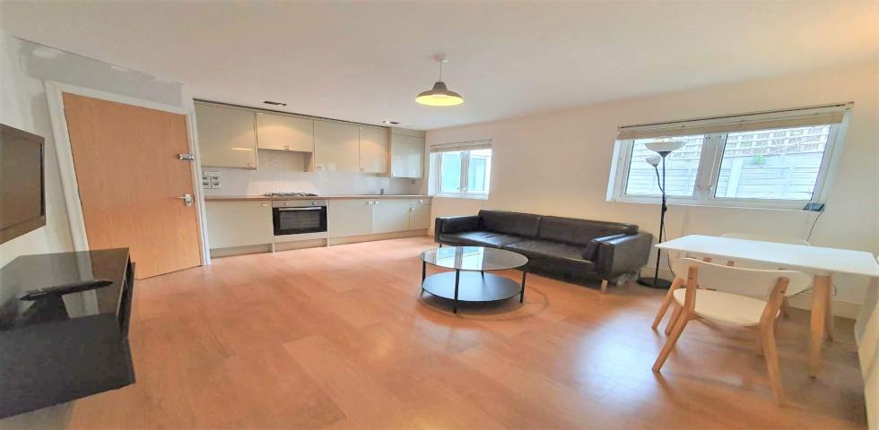 			1 Bedroom, 1 bath, 1 reception Ground Floor Flat			 Chichele Road, WILLESDEN GREEN