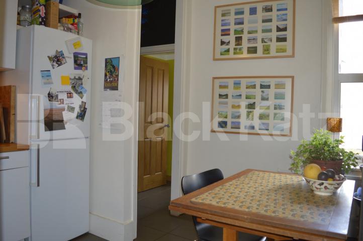 			2 Bedroom, 1 bath, 1 reception Flat			 Wightman Road, Crouch end