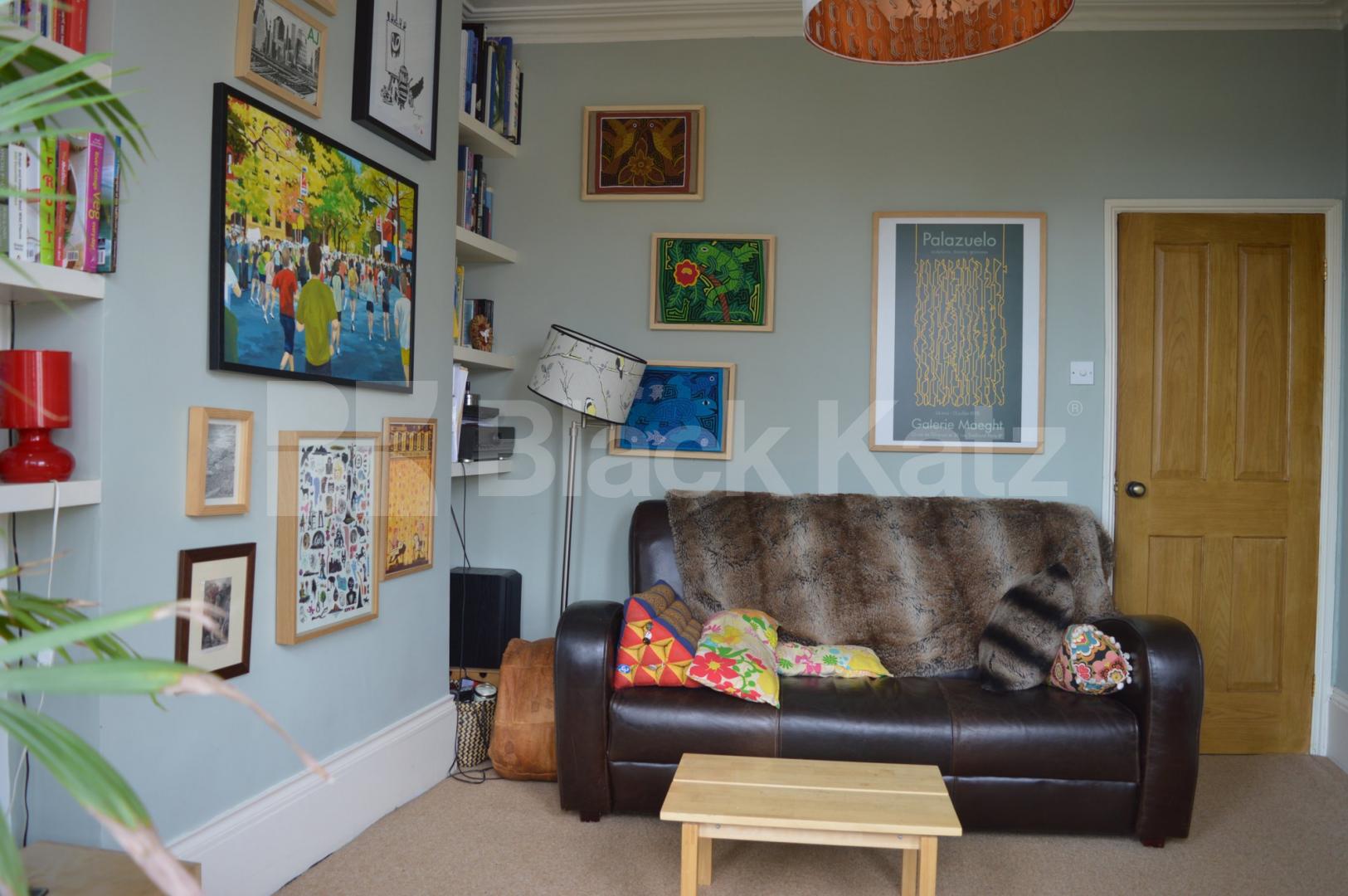 			2 Bedroom, 1 bath, 1 reception Flat			 Wightman Road, Crouch end