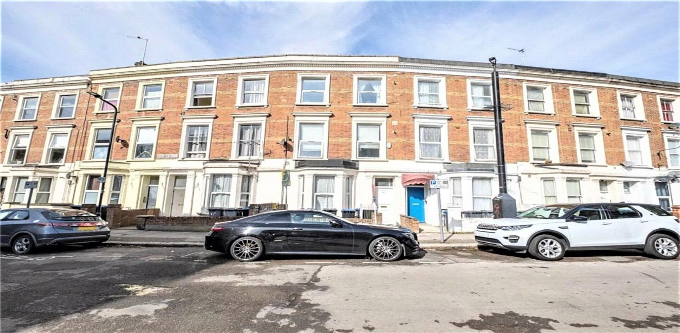 Modern and Central Apartment Malvern Road, Queens Park