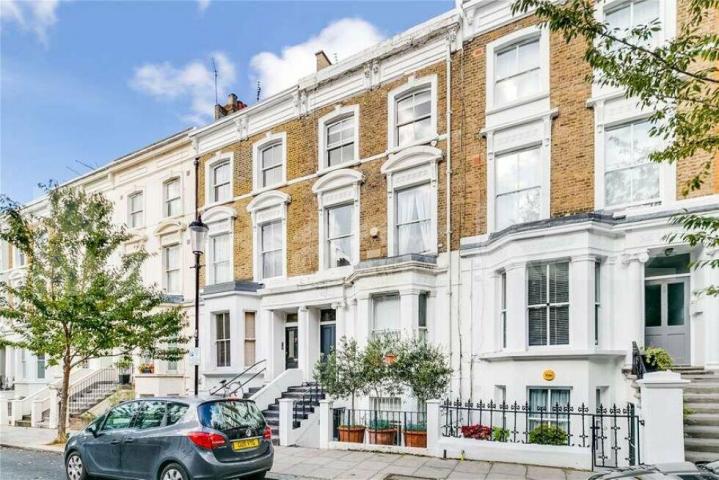 Beautiful two bedroom property set in a great location  Chesterton Road, Ladbroke Grove