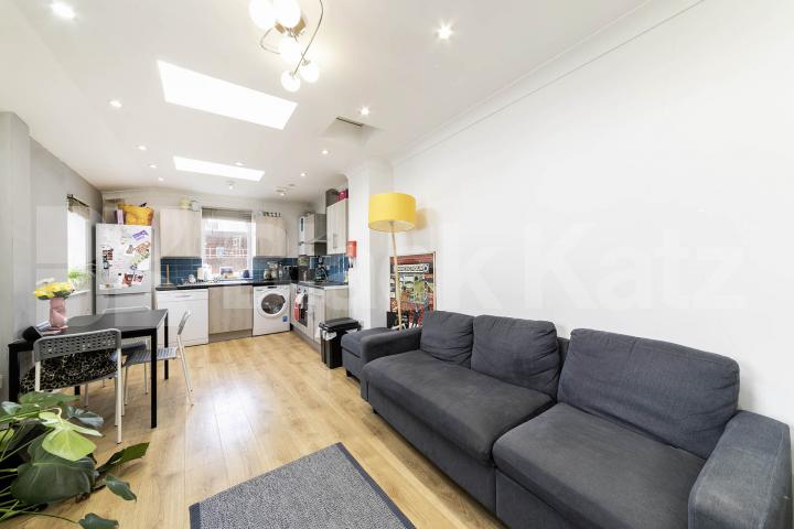 Available from September, this modern three-bedroom, three-bathroom furnished split-level apartment offers spacious and contemporary living in the heart of Pinner.The property features a bright and airy open-plan reception room with a modern fitted k Love Lane, Pinner, HA5,  Pinner