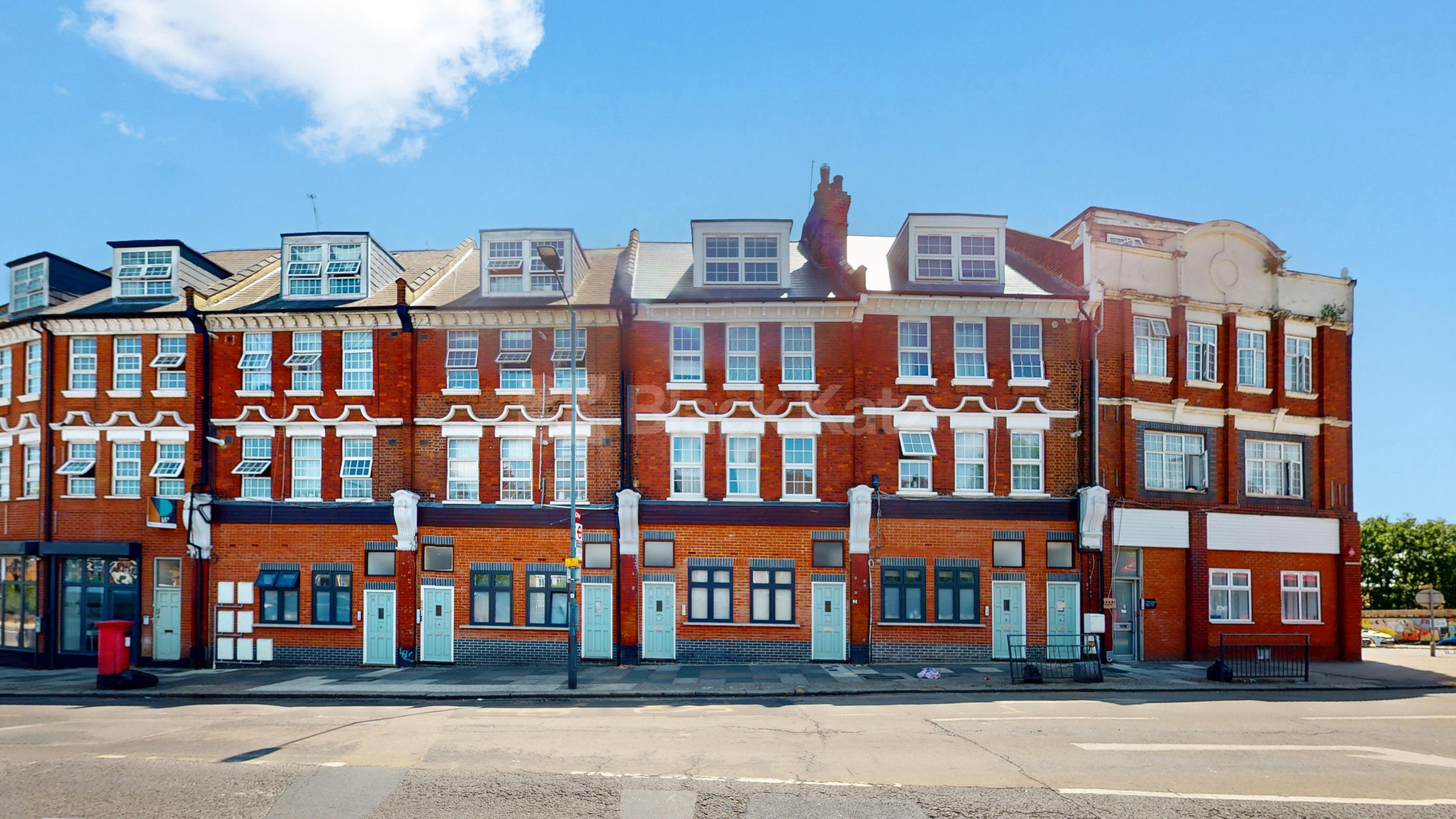 **Gas and water included** A well-presented furnished one-bedroom ground-floor apartment located on Burnley Road, Dollis Hill (NW10) Burnley Road, London, NW10,  London NW10