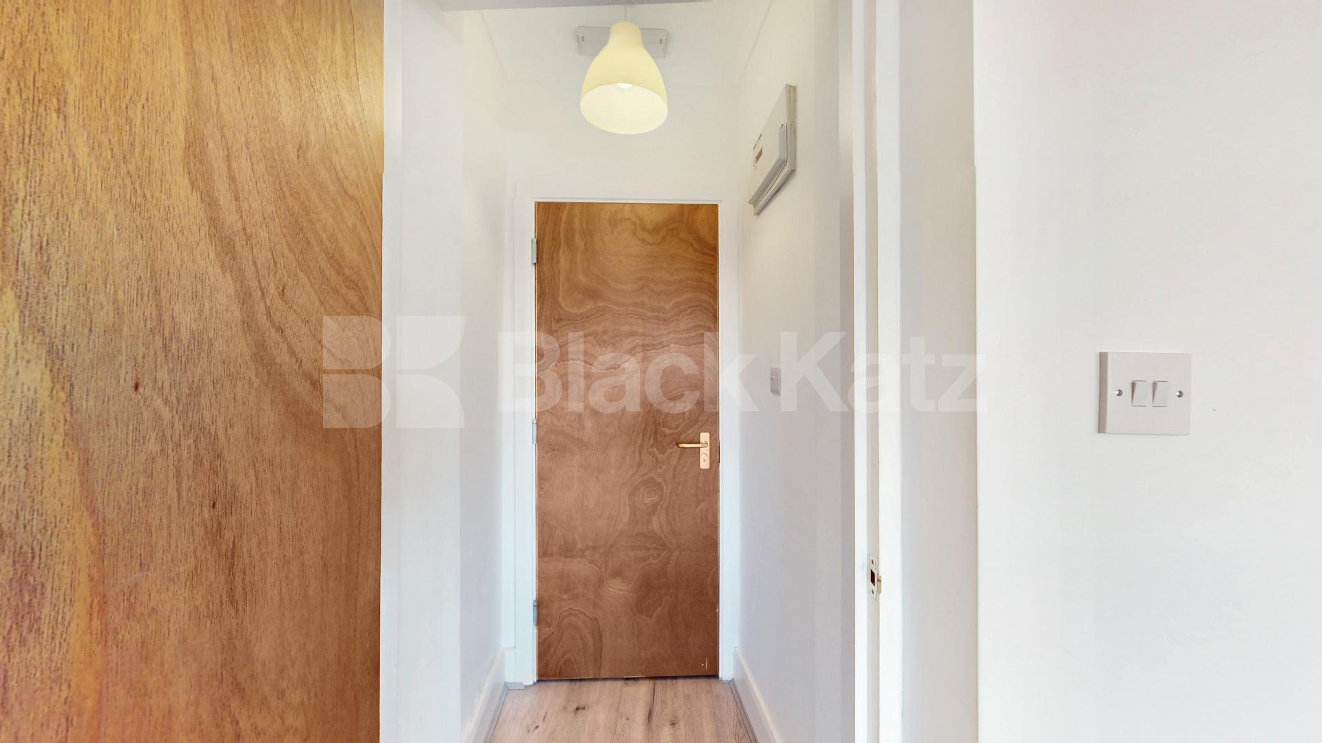 			1 Bedroom, 1 bath, 1 reception 			 Burnley Road, London, NW10,  London