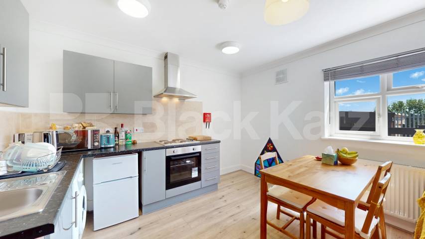 			1 Bedroom, 1 bath, 1 reception 			 Burnley Road, London, NW10,  London