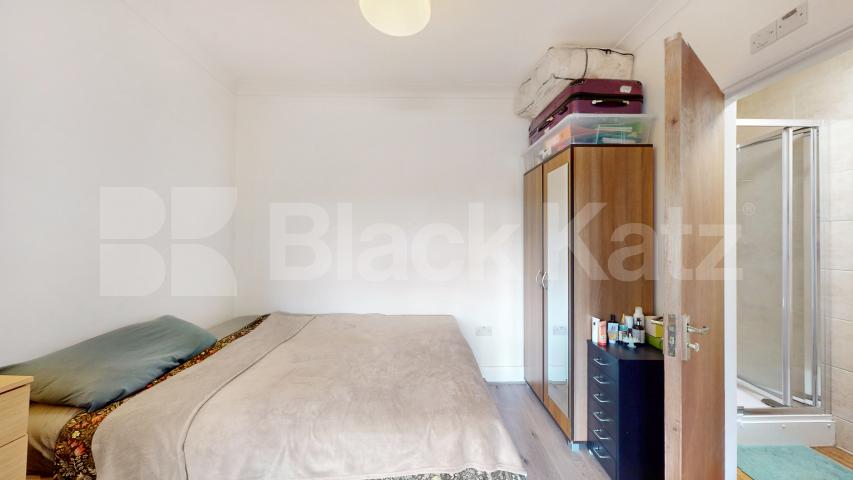 			1 Bedroom, 1 bath, 1 reception 			 Burnley Road, London, NW10,  London