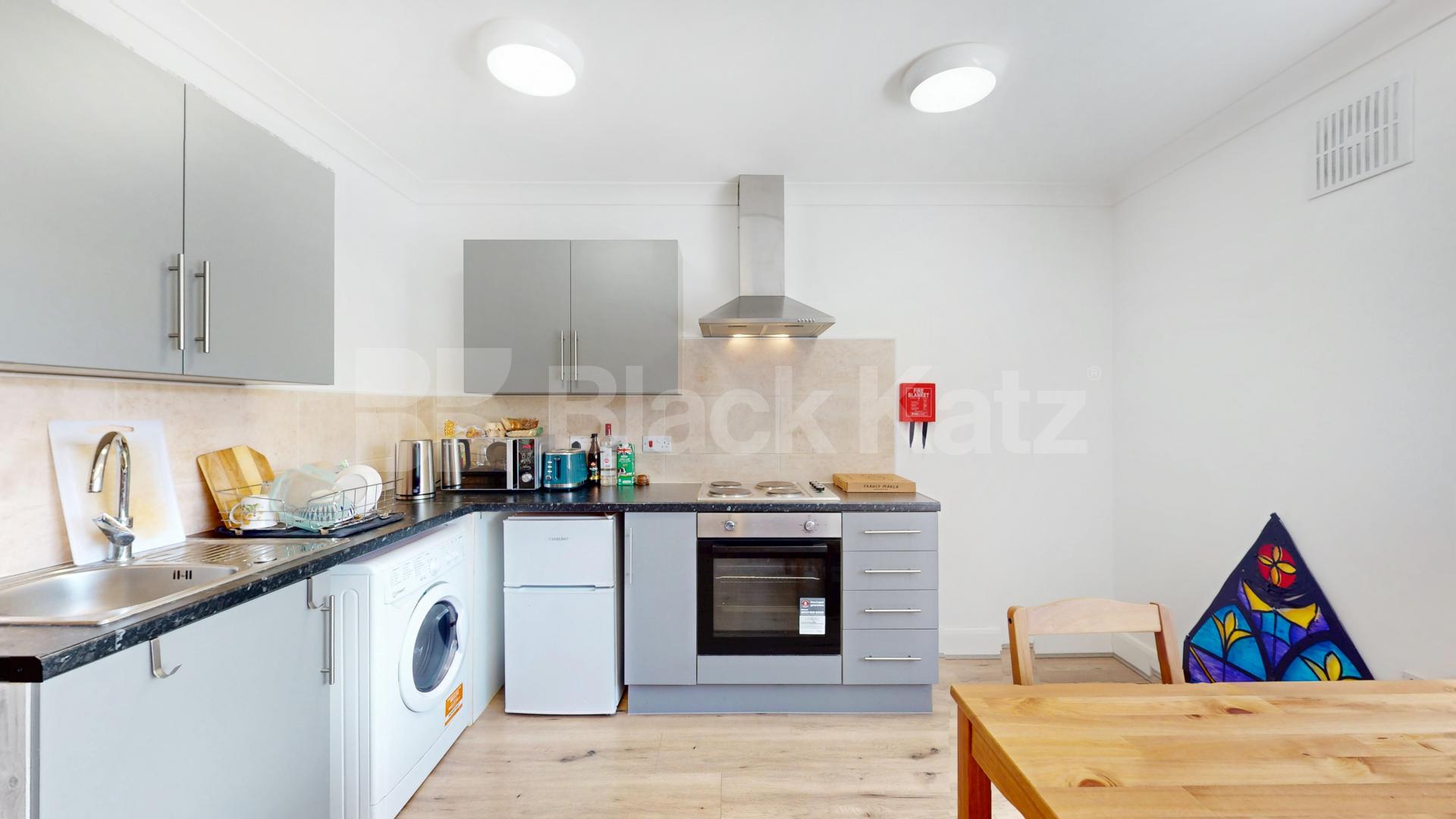 			1 Bedroom, 1 bath, 1 reception 			 Burnley Road, London, NW10,  London