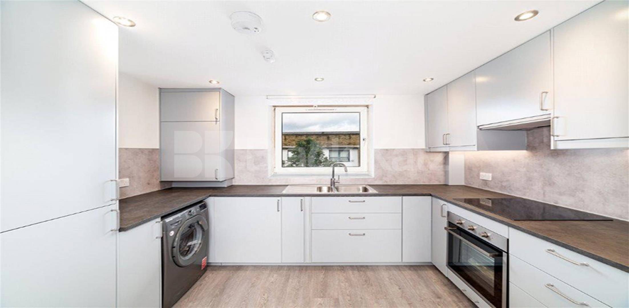 			NEWLY REFURBISHED!, 2 Bedroom, 1 bath, 1 reception Flat			 Arlington Road, CAMDEN