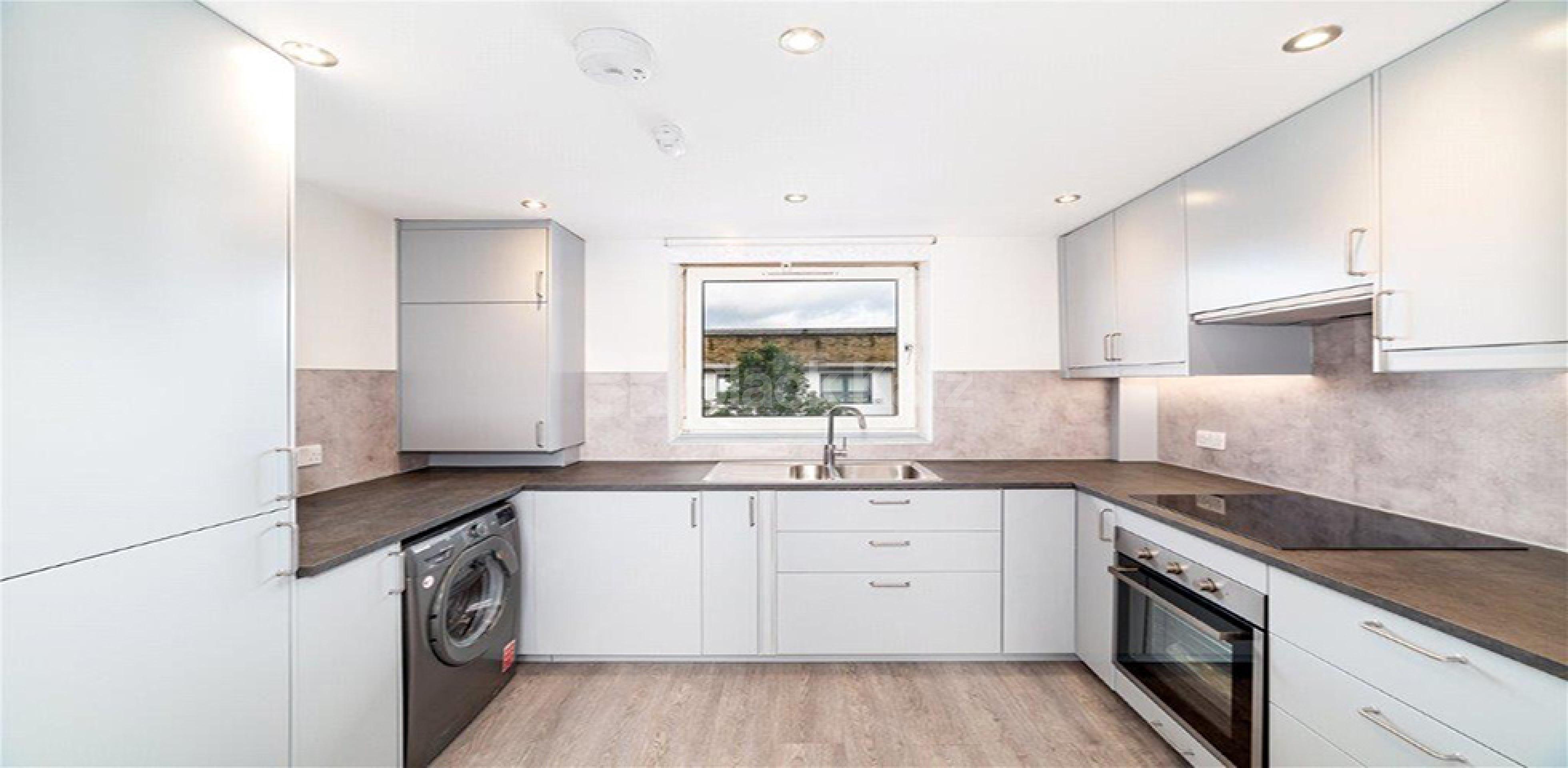 			NEWLY REFURBISHED!, 2 Bedroom, 1 bath, 1 reception Flat			 Arlington Road, CAMDEN NW1