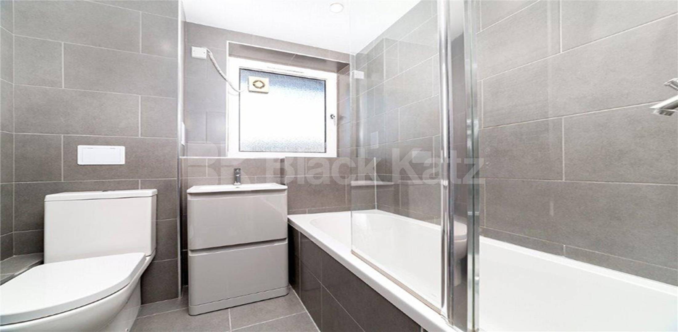 			NEWLY REFURBISHED!, 2 Bedroom, 1 bath, 1 reception Flat			 Arlington Road, CAMDEN