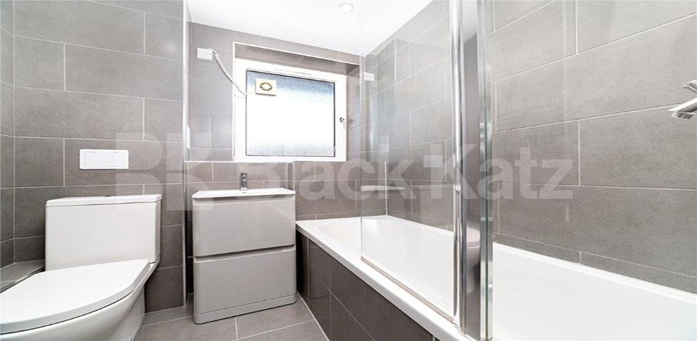 			NEWLY REFURBISHED!, 2 Bedroom, 1 bath, 1 reception Flat			 Arlington Road, CAMDEN