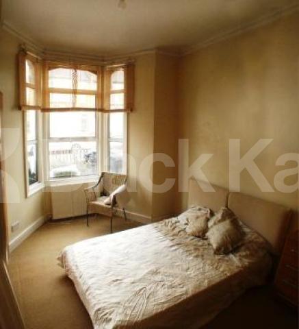 			NEW INSTRUCTION!, 2 Bedroom, 1 bath, 1 reception Flat			 Park Ridings, HORNSEY