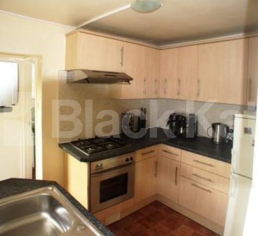 			NEW INSTRUCTION!, 2 Bedroom, 1 bath, 1 reception Flat			 Park Ridings, HORNSEY