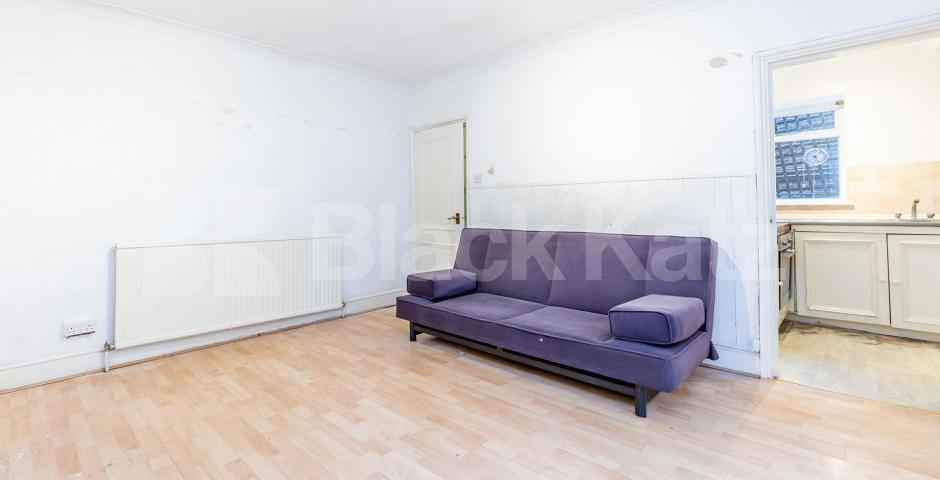 			SPACIOUS GARDEN FLAT!, 2 Bedroom, 1 bath, 1 reception Flat			 Stock Orchard Crescent, CALEDONIAN ROAD 