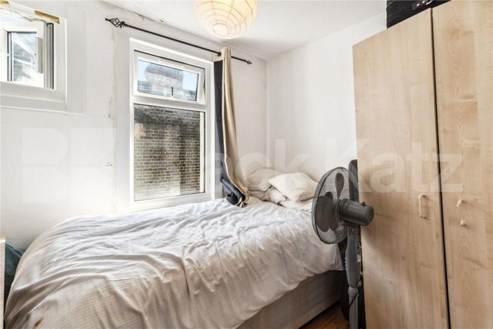 Spacious three double bedroom property split over two floors Wightman Road, Harringay