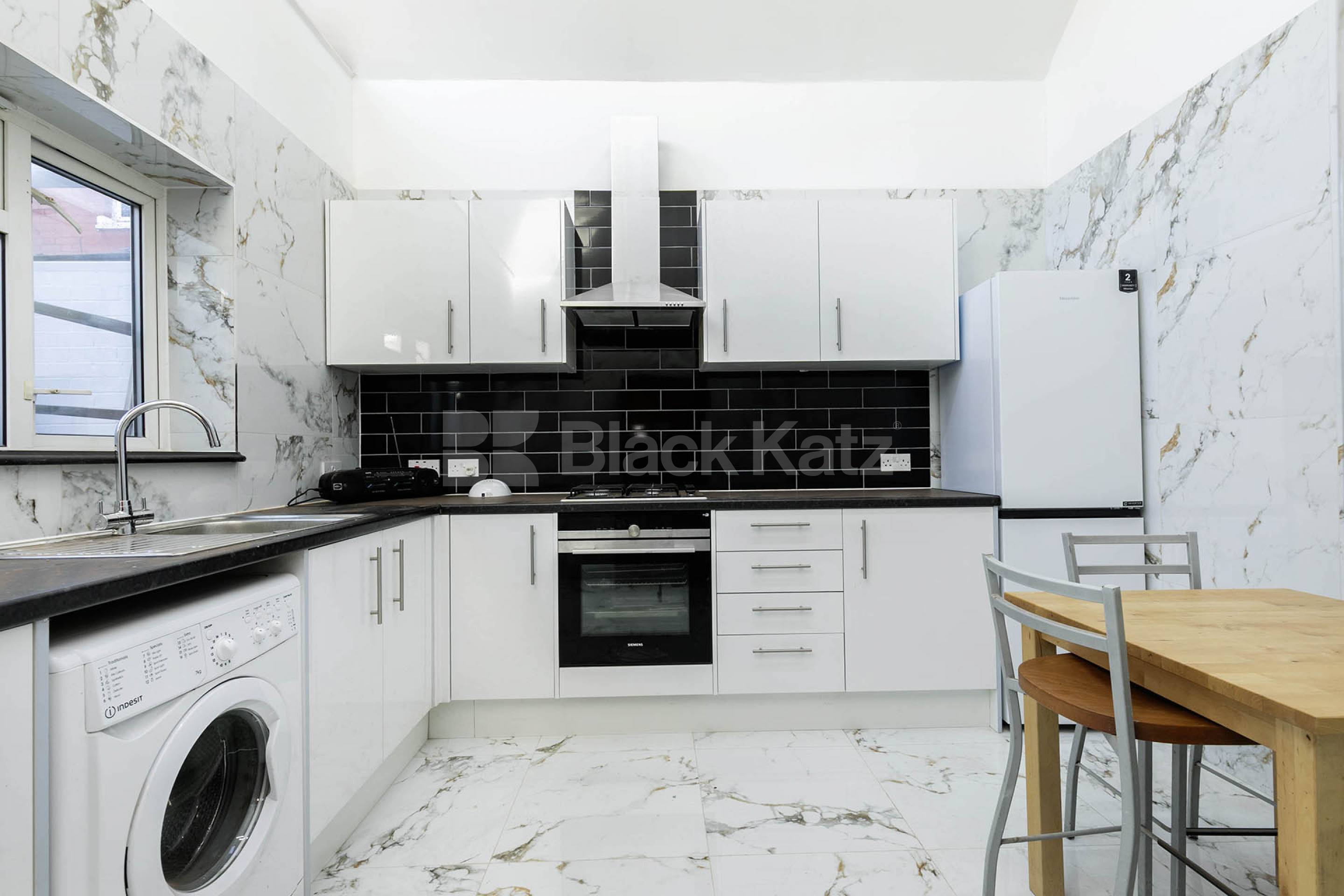 A generously sized one-bedroom apartment to rent on Wotton Road, NW2 Wotton Road, London, NW2,  London NW2