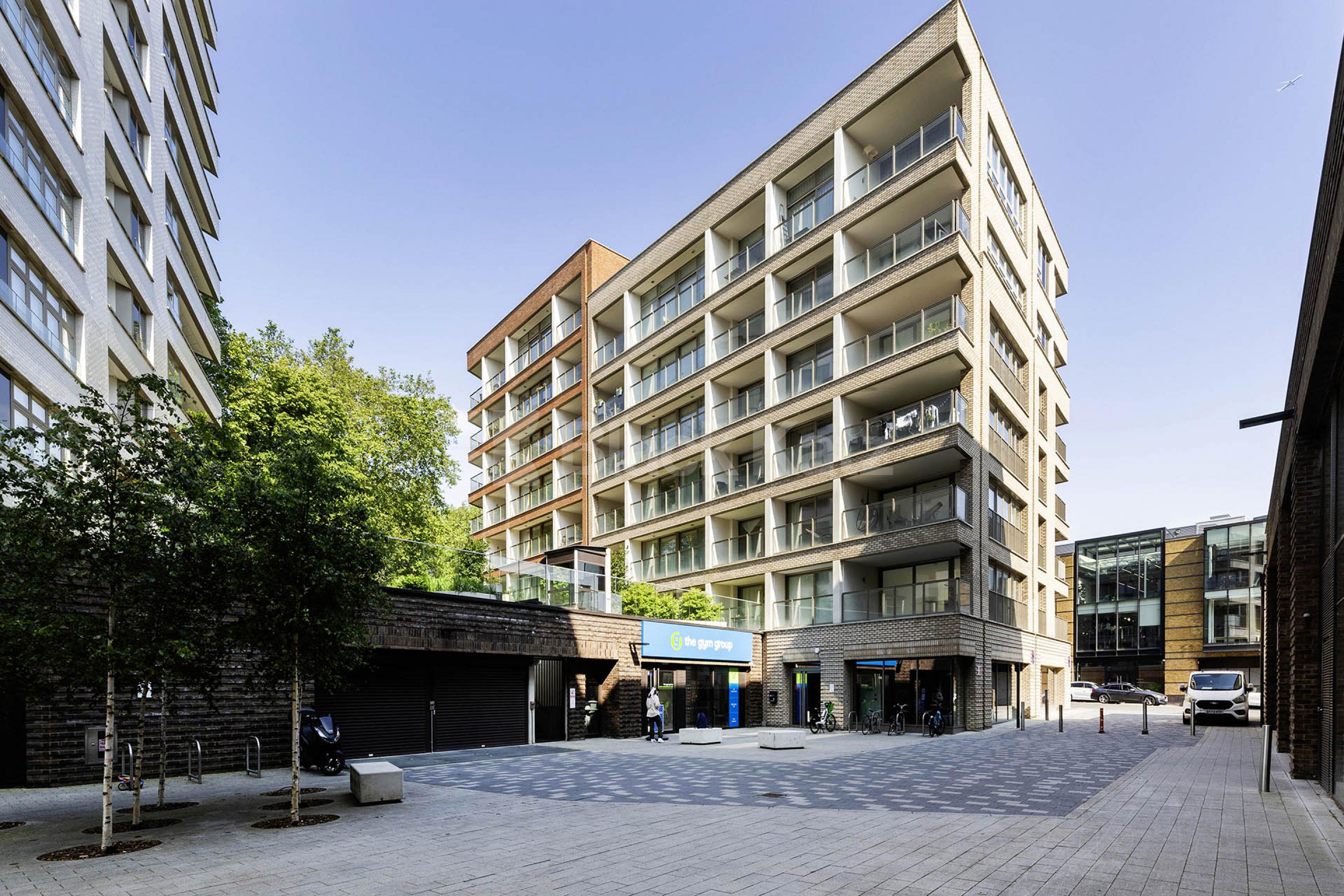 Modern 2 Bed 2 Bath Apartment with Balcony in 2019 Development Market Road, Caledonian Road  N7