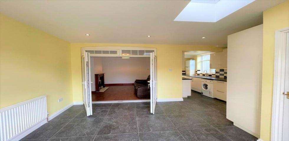 			5 Bedroom, 3 bath, 1 reception Semi-Detached House			 Bleasdale Avenue, Perivale