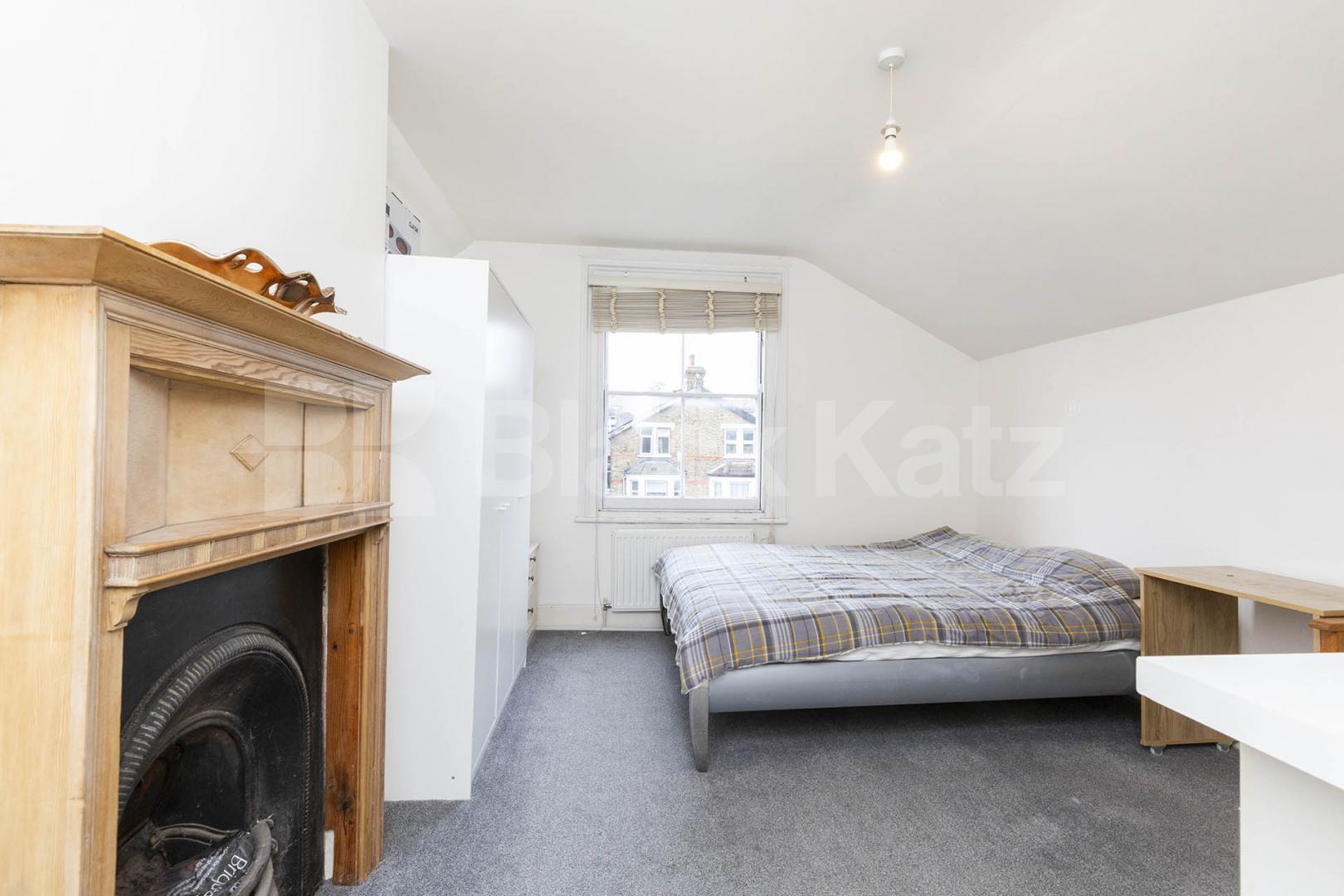A well-presented studio flat available now on Sellons Avenue in Harlesden Sellons Avenue, London, NW10,  London