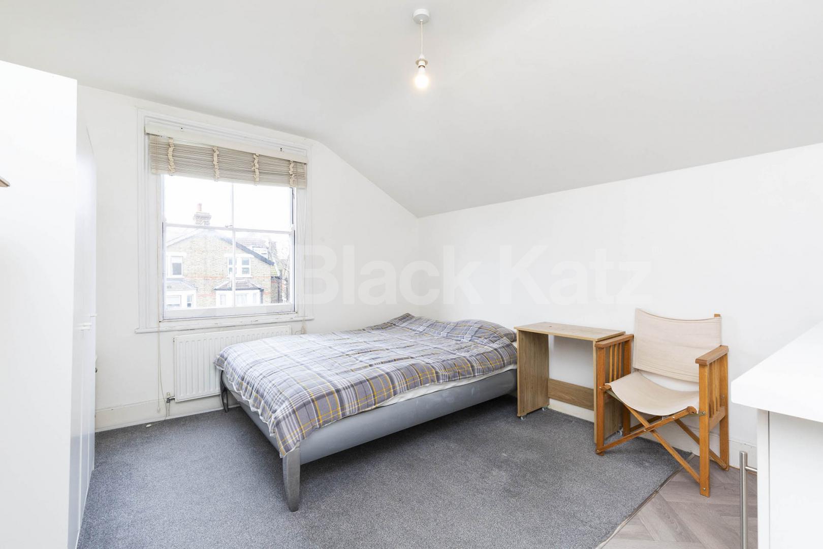 A well-presented studio flat available now on Sellons Avenue in Harlesden Sellons Avenue, London, NW10,  London