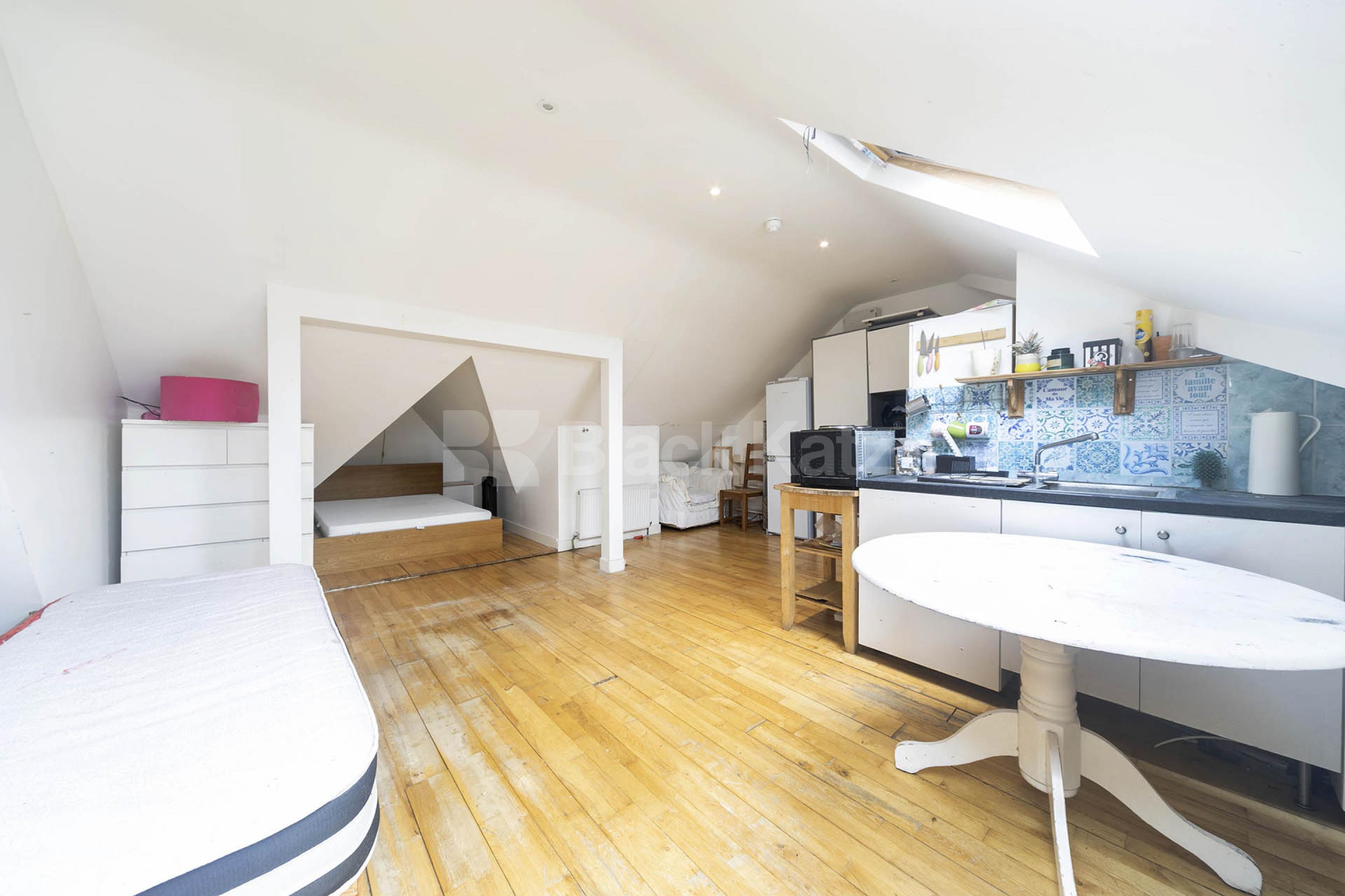 A well-presented studio flat available now on Sellons Avenue in Harlesden Sellons Avenue, Harlesden, NW10,  Harlesden NW10