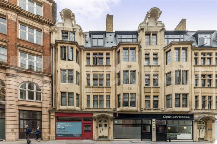 			HUGE 3 BED IN FITZROVIA! , 3 Bedroom, 1 bath, 1 reception Flat			 Newman Street, FITZROVIA