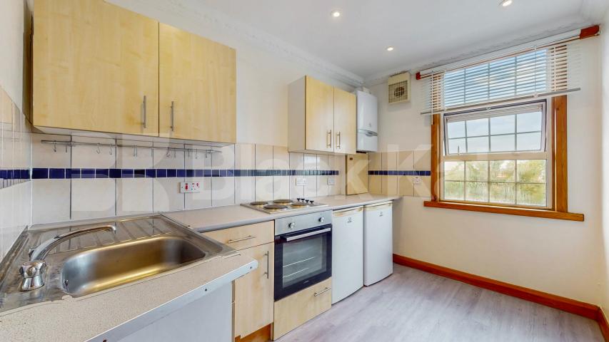 This is an extremely spacious two double bedroom flat located short walk away from Dollis Hill station (JUBILEE LINE).The property has been recently redecorated to a high standard and benefits from two large double bedrooms, separate spacious recepti Burnley Road, London, NW10,  London