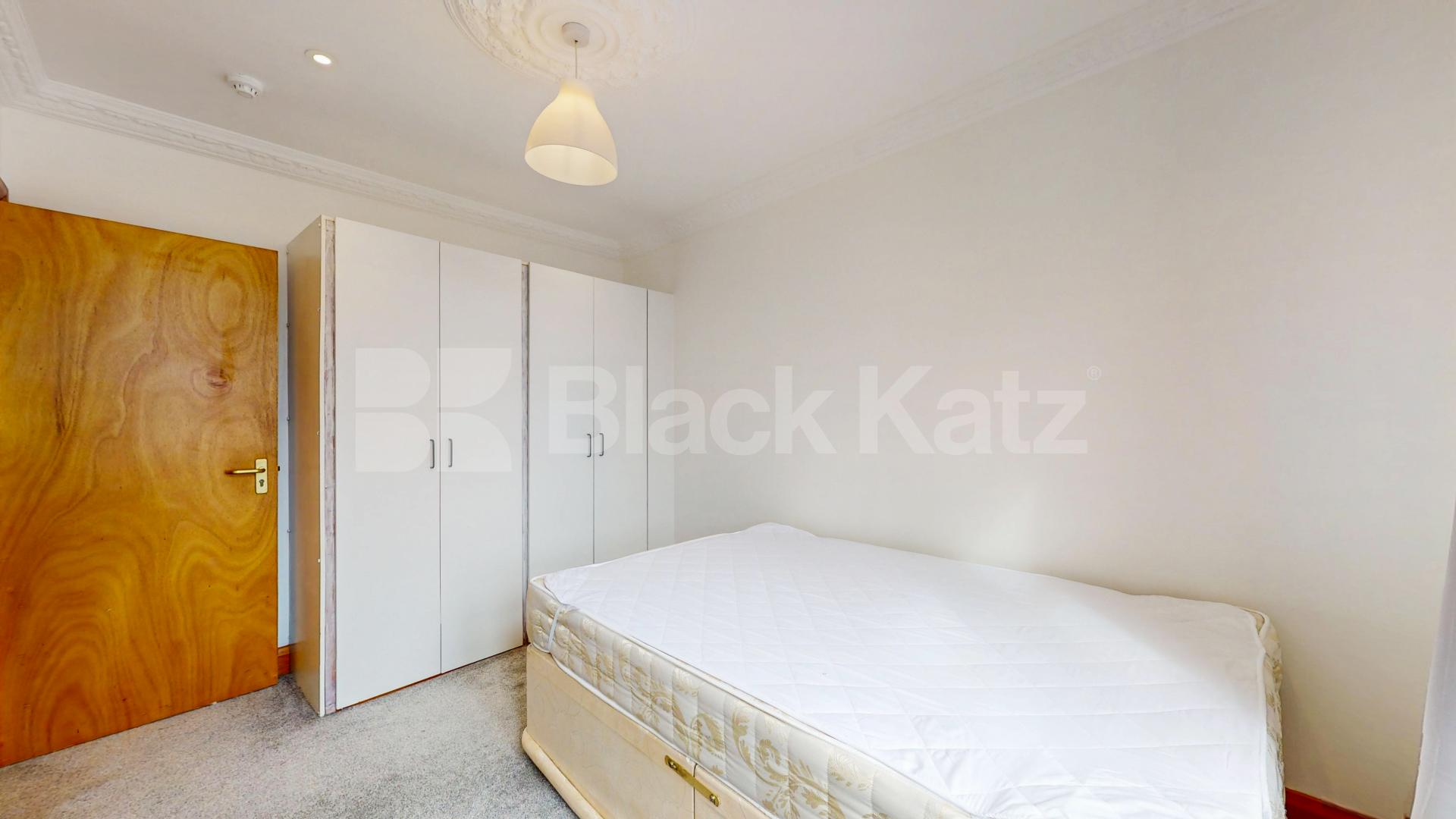 This is an extremely spacious two double bedroom flat located short walk away from Dollis Hill station (JUBILEE LINE).The property has been recently redecorated to a high standard and benefits from two large double bedrooms, separate spacious recepti Burnley Road, London, NW10,  London