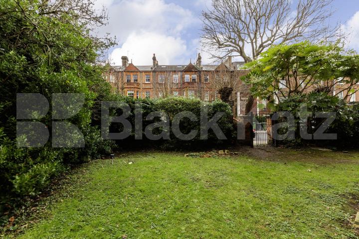			3 Bedroom, 2 bath, 1 reception 			 Fairhazel Gardens, Fairhazel Mansions, NW6,  Fairhazel Mansions