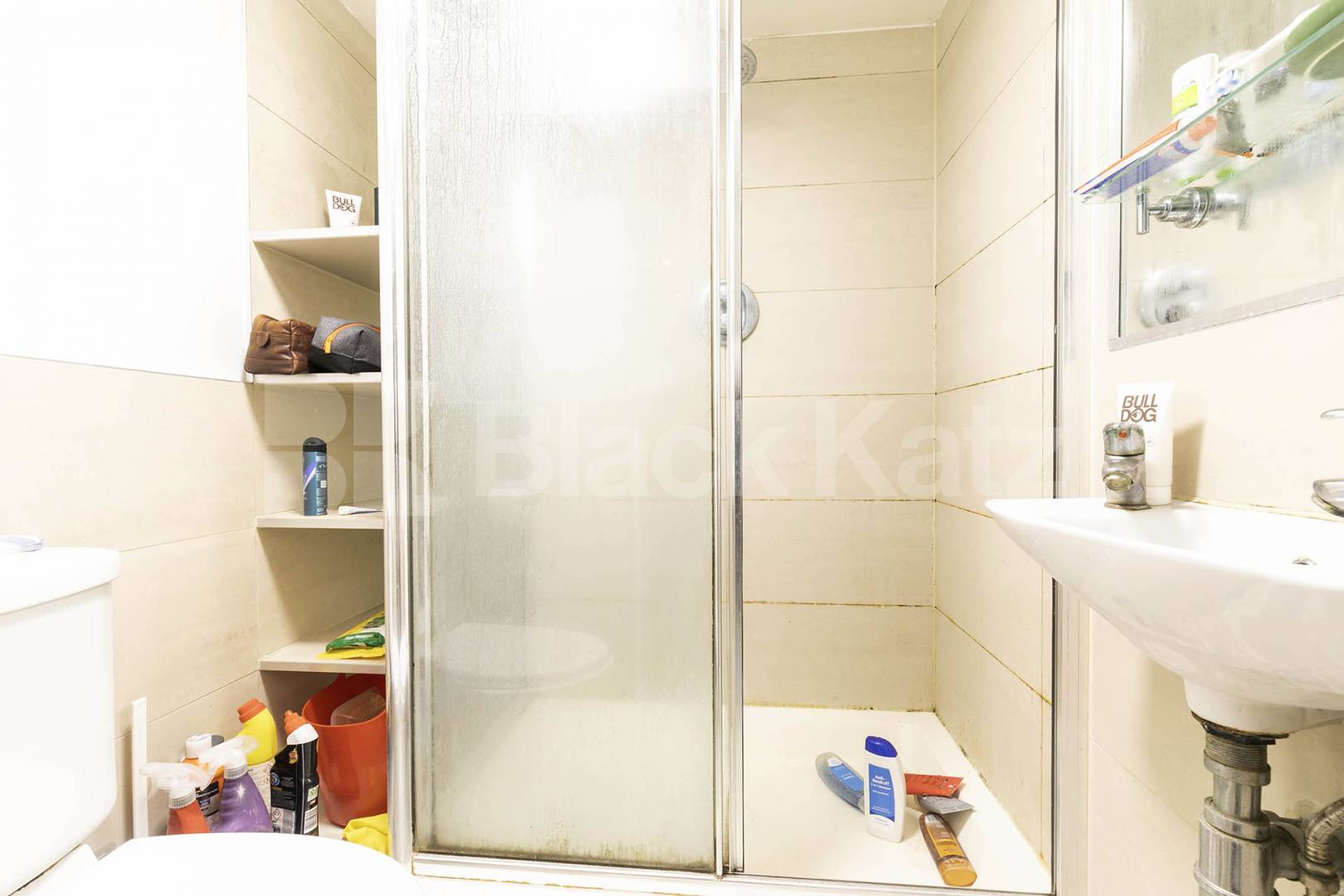 			3 Bedroom, 2 bath, 1 reception 			 Fairhazel Gardens,  Fairhazel Mansions  NW6