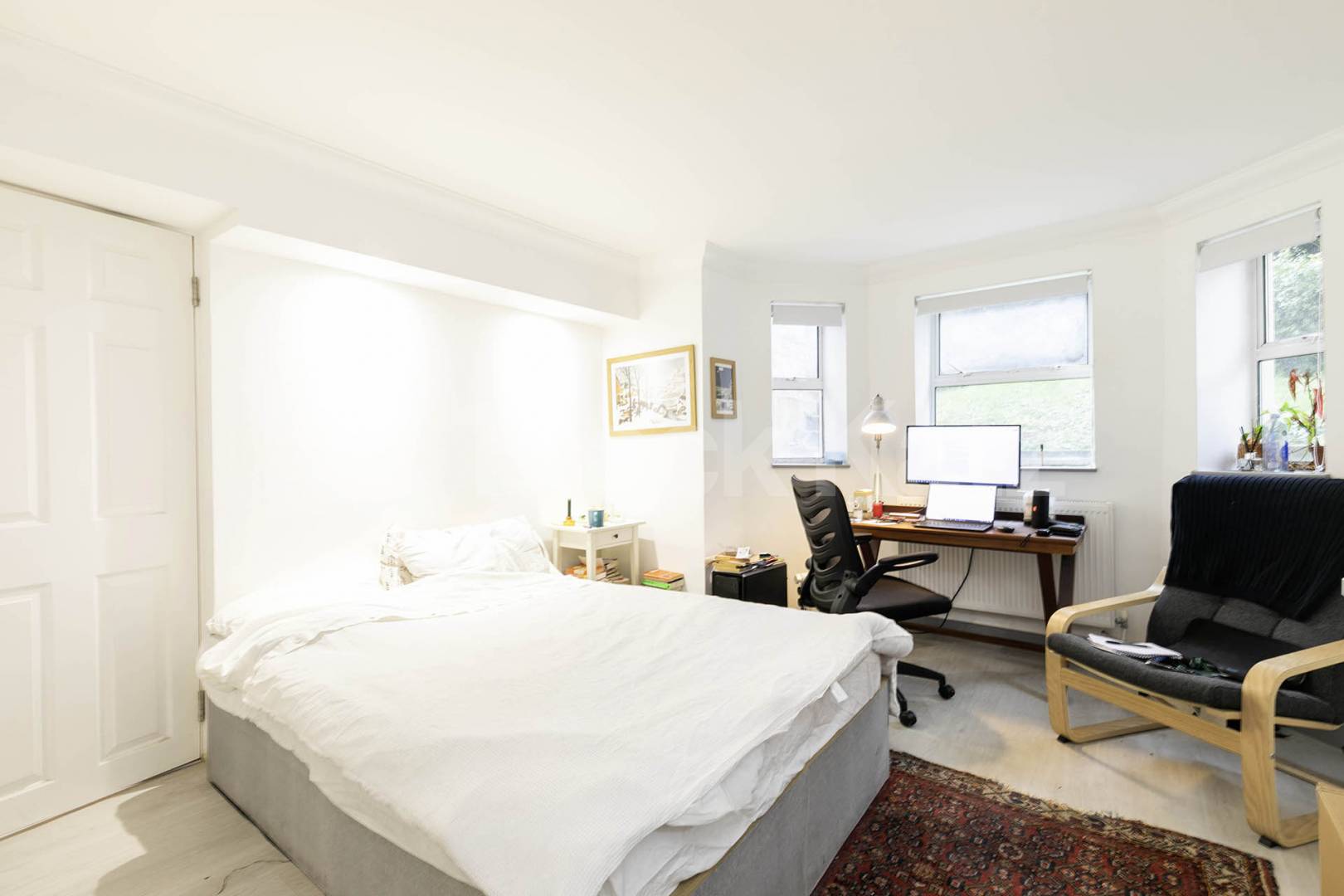 			3 Bedroom, 2 bath, 1 reception 			 Fairhazel Gardens,  Fairhazel Mansions  NW6