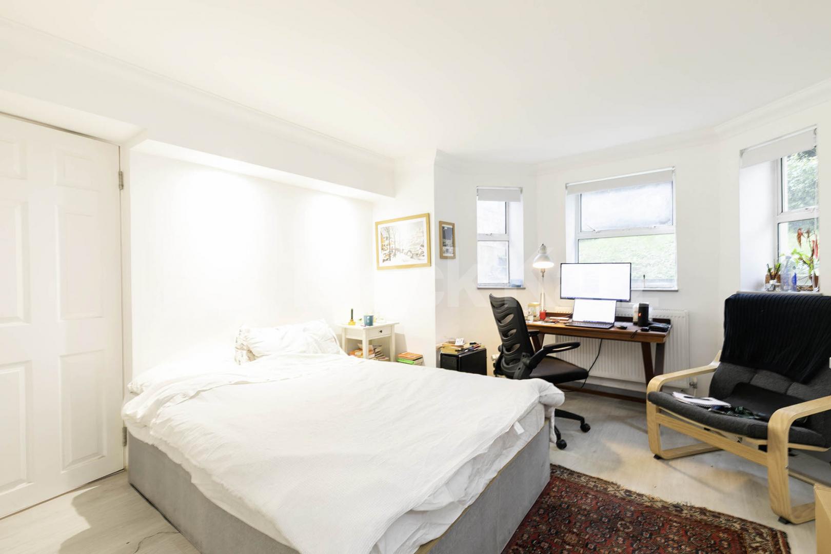 			3 Bedroom, 2 bath, 1 reception 			 Fairhazel Gardens, Fairhazel Mansions, NW6,  Fairhazel Mansions