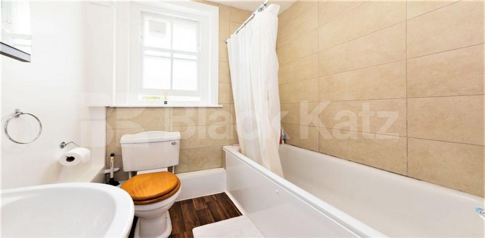 Available from Mid July/ Lounge used as the 3rd bedroom Spencer Mansions, Barons Court, W14,  Spencer Mansions Queen's Club Gardens