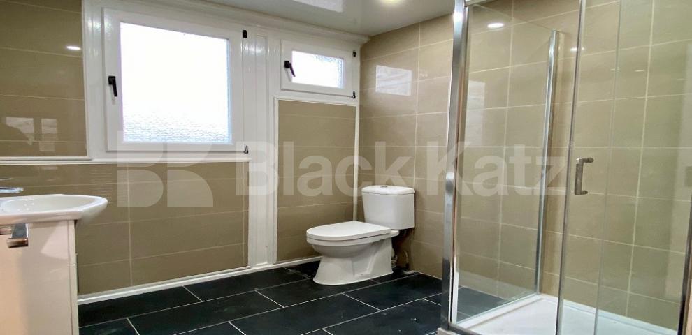 			NEWLY REFURBISHED 3 BEDROOM , 3 Bedroom, 1 bath, 1 reception Maisonette			 Seyssel Street, Isle Of Dogs