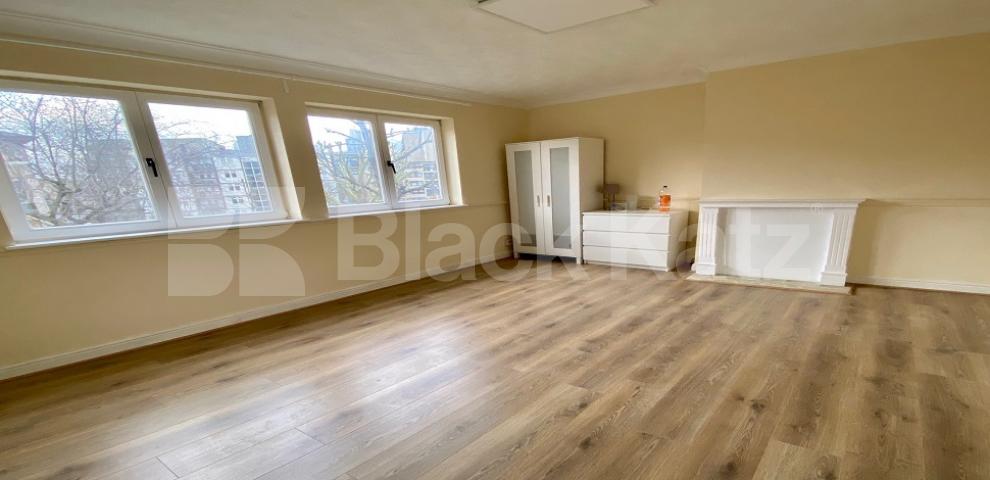 			NEWLY REFURBISHED 3 BEDROOM , 3 Bedroom, 1 bath, 1 reception Maisonette			 Seyssel Street, Isle Of Dogs