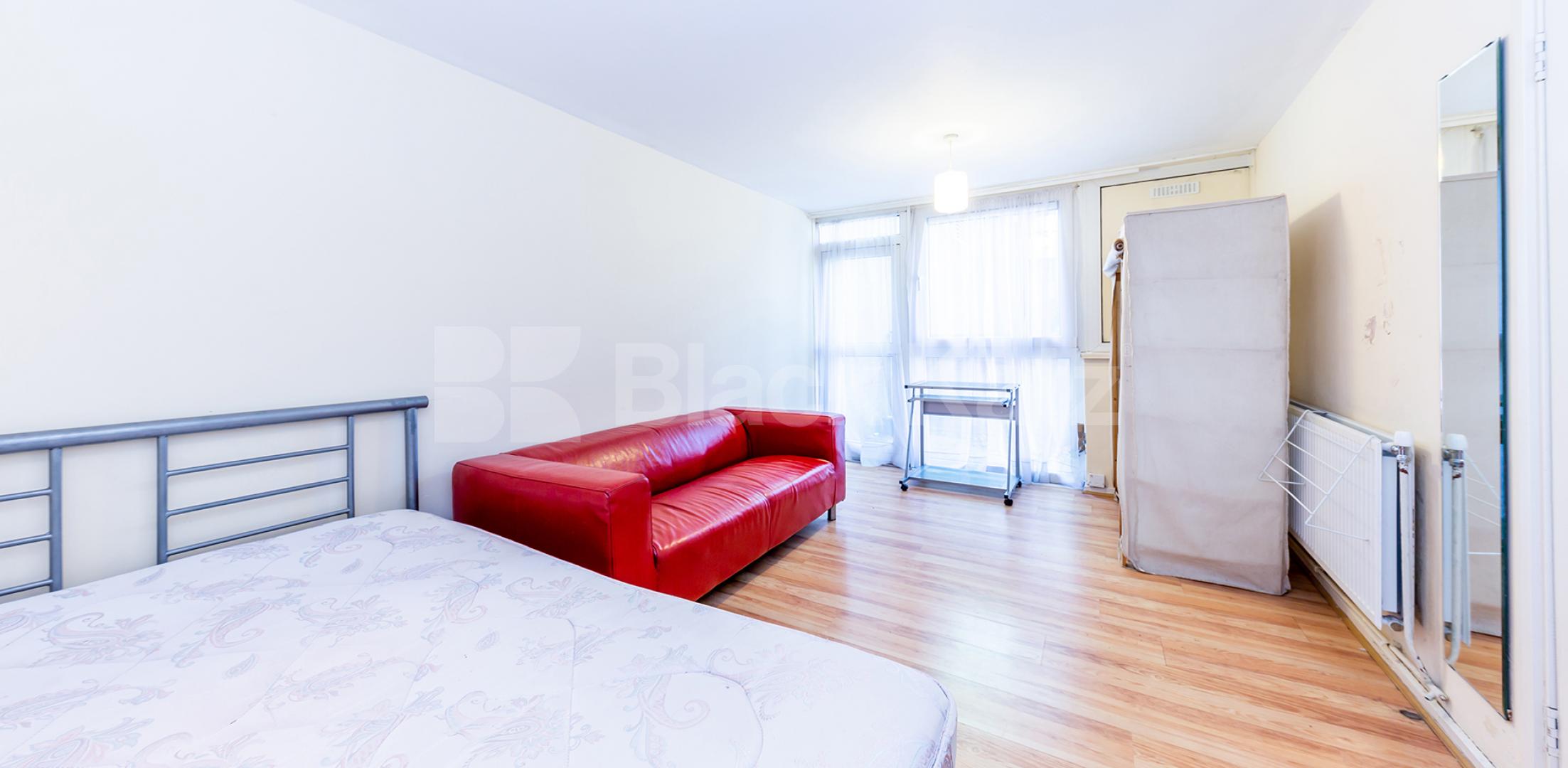 Spacious 1/2 double bedroom property with a garden Haverstock Road, Chalk Farm