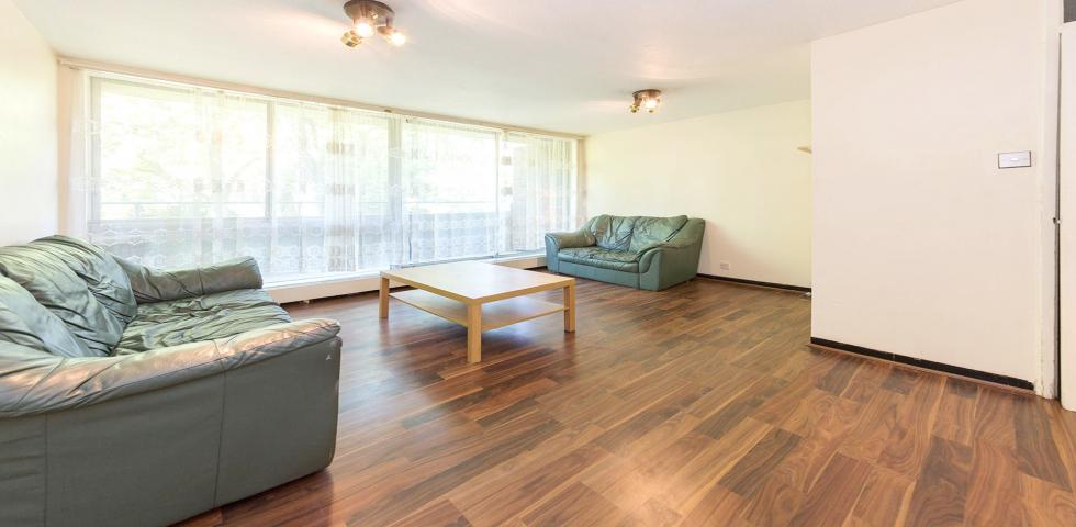 			3 Bedroom, 1 bath, 1 reception Flat			 Testerton Walk, , Latimer Road