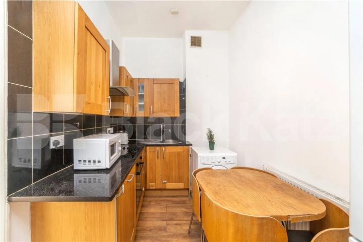 Spacious 3 bedroom garden property located near Archway tube station Fairbridge Road, Archway
