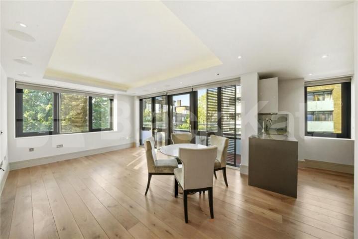 Stunning modern one bedroom flat located in a private development Cecil Grove, St Johns Wood / Primrose Hill