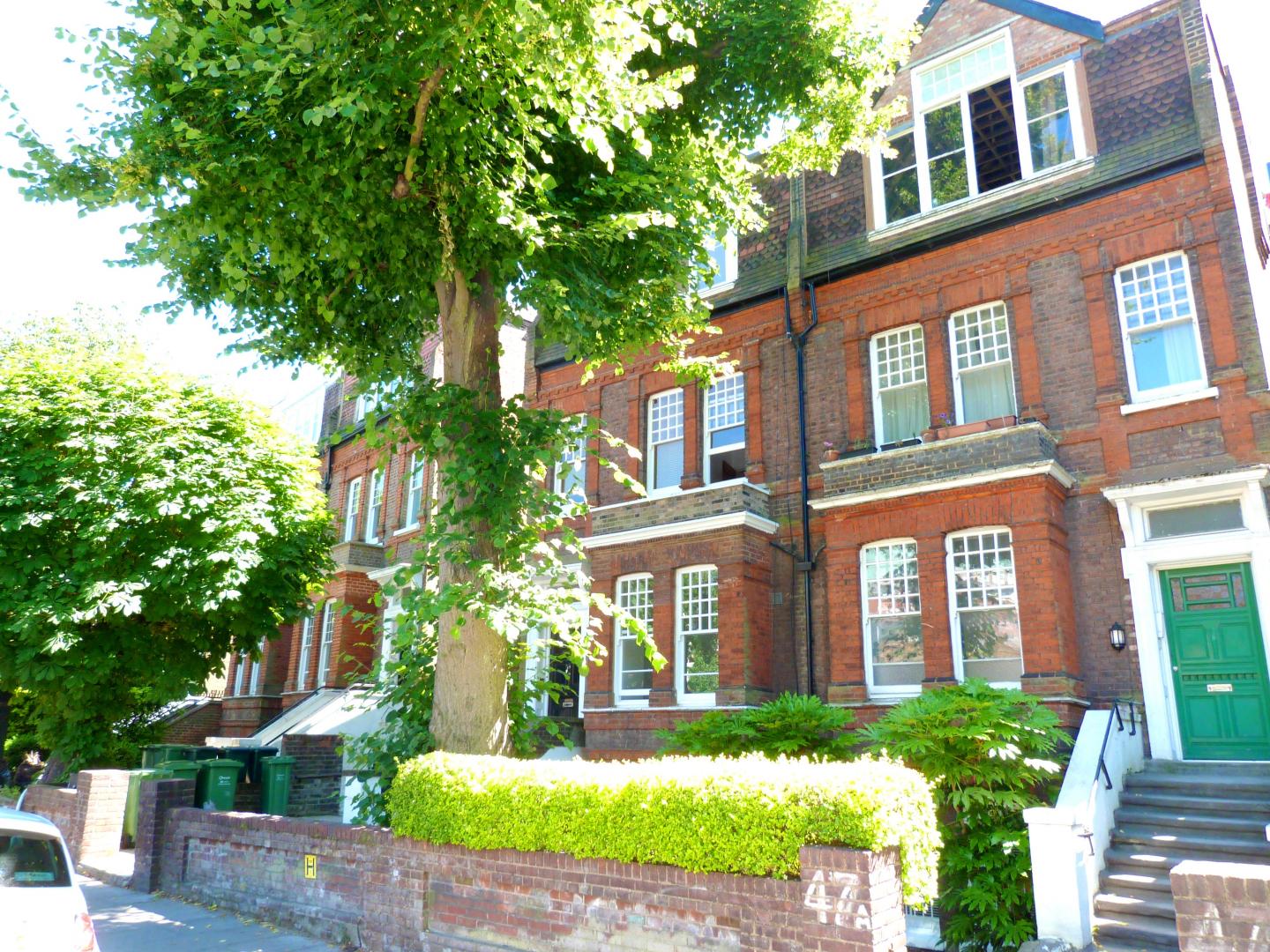 			Newly refurbished., 2 Bedroom, 1 bath, 1 reception Flat			 Broadhurst Gardens, WEST HAMPSTEAD
