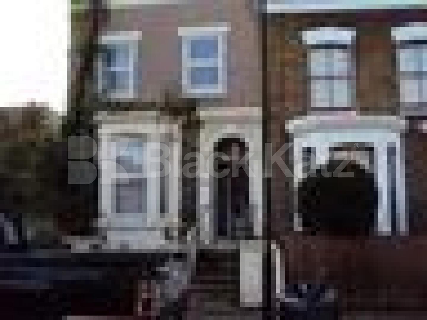 			NEW INSTRUCTION, 3 Bedroom, 1 bath, 1 reception Flat			 Wightman Road, FINSBURY PARK