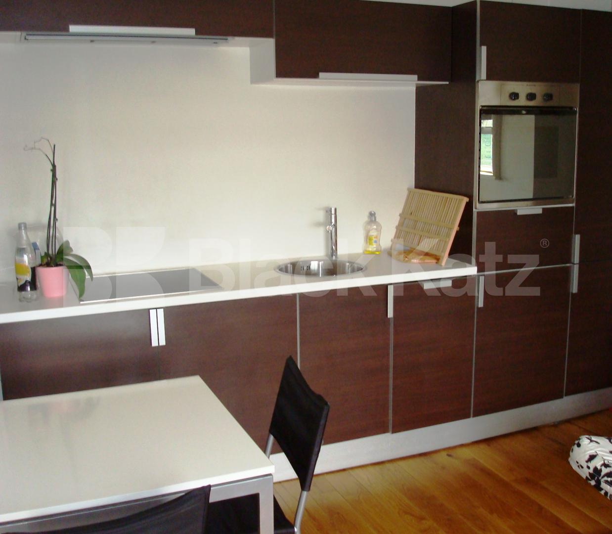 			NEW INSTRUCTION!, 1 Bedroom, 1 bath, 1 reception Flat			 Cambridge Gardens, LABROOKE GROVE