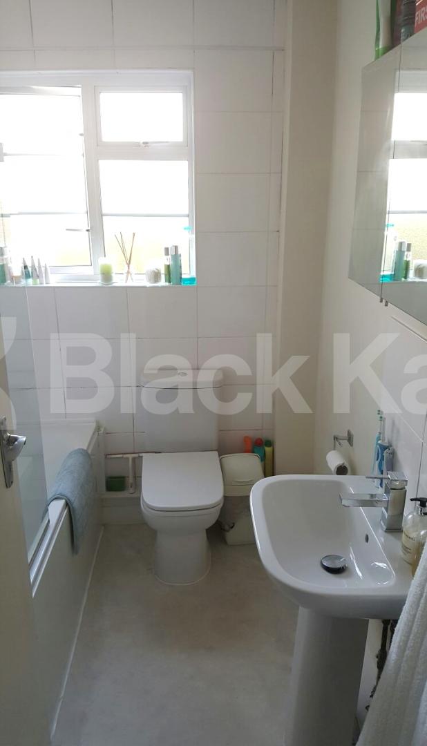 			NEW INSTRUCTION, 2 Bedroom, 1 bath, 1 reception Flat			 Hamlet Court, Hamlet Gardens , Ravenscourt Park 