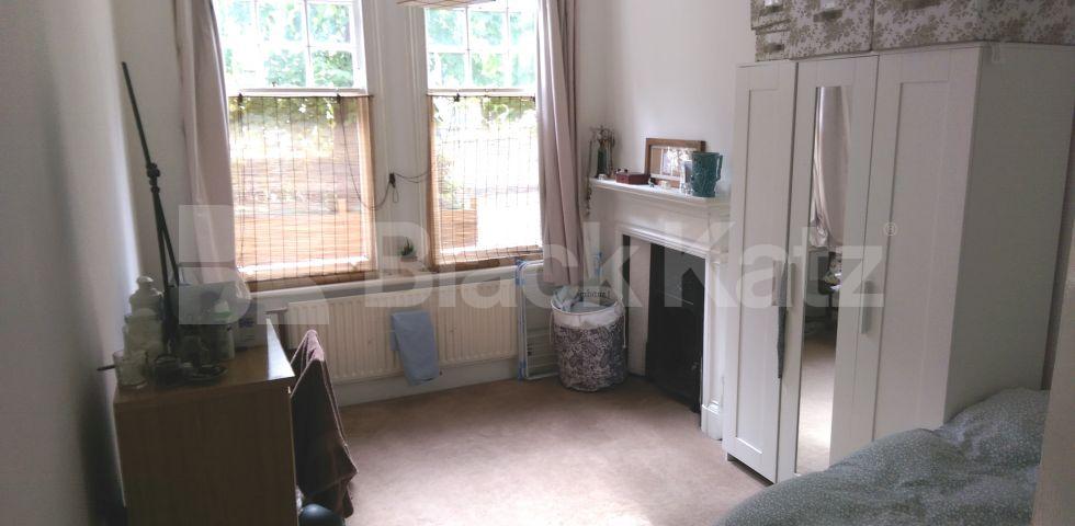 			2 Bedroom, 1 bath, 1 reception Ground Floor Flat			 Linden Mansions, Highgate Village