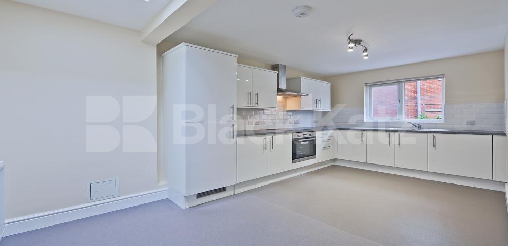 			NEW INSTRUCTION, 2 Bedroom, 1 bath, 1 reception Apartment			 Metro Apartments Lewisham High Street , Lewisham 