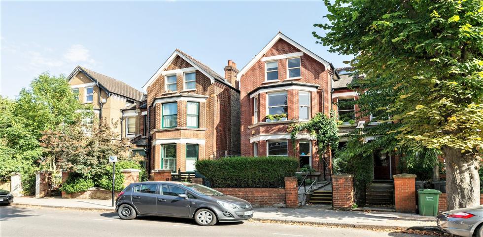Modern Sharers Apartment Minster Road, West Hampstead